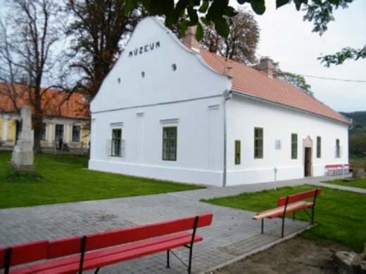 Jakus Lajos Múzeumi Kiállítóhely Penc