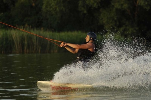 Vízisí és wakeboard pálya Vonyarcvashegy