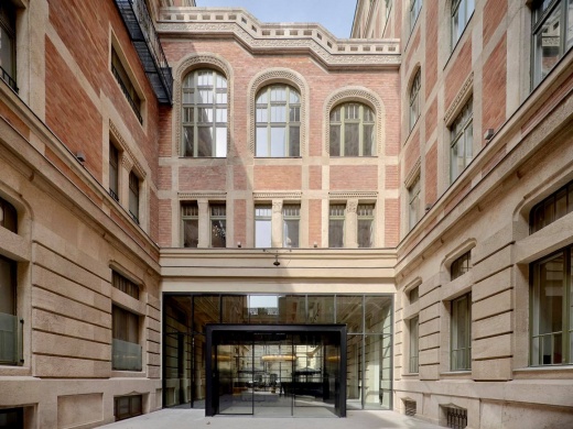 Kozmo Hotel Suites & Spa Budapest