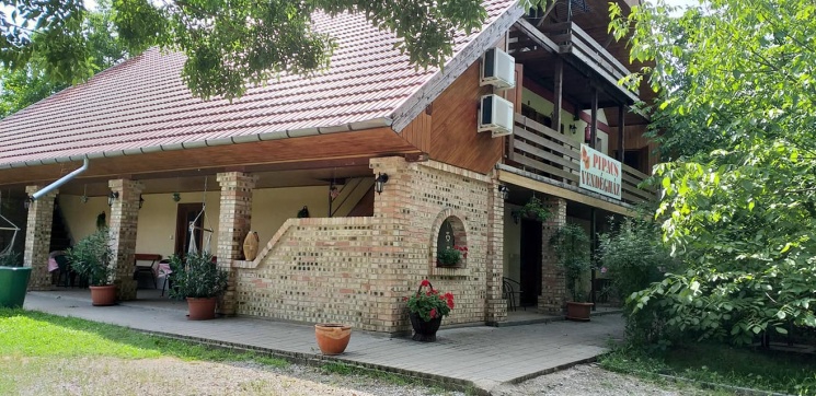 Pipacs Vendégház Poroszló