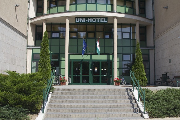 UNI-HOTEL Diákotthon** Miskolc