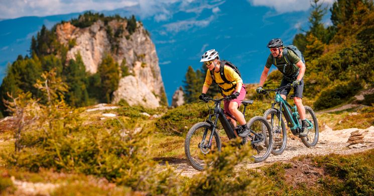 Elektromos kerékpárok: Tekerés új dimenziókban