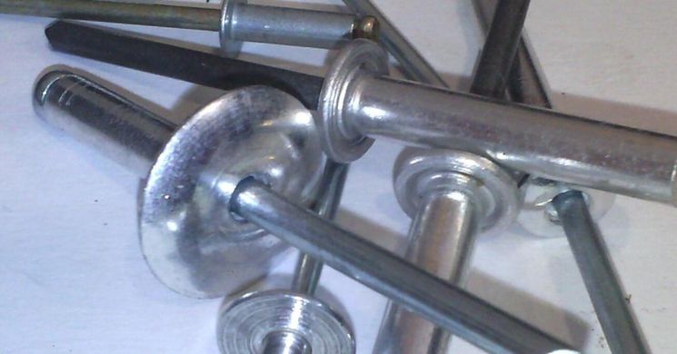 Kötőelemek, amelyek online is beszerezhetők