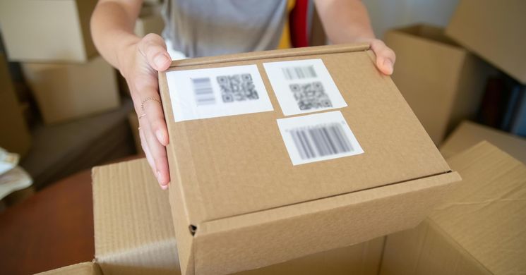 Az öntapadó címke szerepe