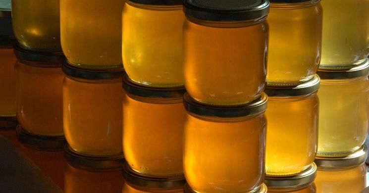 Az akácméz jótékony hatásai és felhasználása