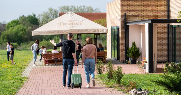 Kényelmes kikapcsolódás vár a Skanzen Hotelben