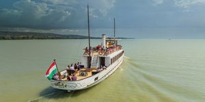 Keszthelyi hajózás 2025.Menetrendi és sétahajó járatok