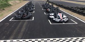 Csapatépítő gokart program a Balatonnál, várjuk egy adrenalin fröccsös közösségépítő élményre!