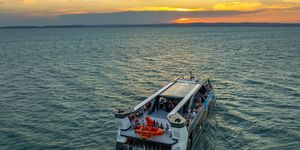 Hajókirándulás Balatonboglár 2025. Naplemente sétahajó programok