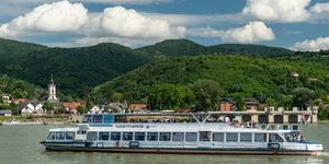Visegrádi hajózás 2026 - élmény a Dunakanyar szívében