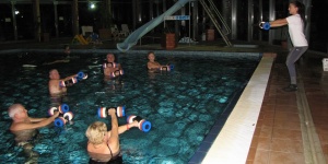 Vízi aerobic a kisújszállási Kumánia Fürdőben kedd és vasárnap között minden nap Vízi aerobic a kisújszállási Kumánia Fürdőben kedd és vasárnap között minden nap