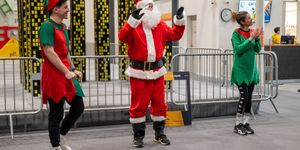 Mikulás Alsópáhok 2025. Mikulás az Arénában