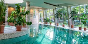 Balatoni wellness pihenés Siófokon az előszezonban, félpanziós ellátással a Residence Hotelben
