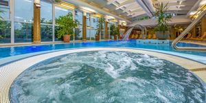 Strandok Éjszakája Harkány 2025. Csobbanj az éjszakába a Dráva Hotelben!