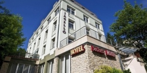 Shopping Budapest mellett a Premier Outletben, szállással a Jagelló Hotelben Shopping Budapest mellett a Premier Outletben, szállással a Jagelló Hotelben