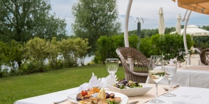 Wellness borkóstoló, borkóstoló cégeknek, baráti társaságoknak wellness pihenéssel a Balneumban Wellness borkóstoló, borkóstoló cégeknek, baráti társaságoknak wellness pihenéssel a Balneumban