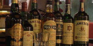 Whiskey kóstoló 2024 Budapest. Whisky est és vacsora Dobos Dávid whisky sommelier-vel