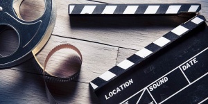 Filmklub Sopronban, Szomjas György Mulatság című filmjének vetítése a Búgócsigában Filmklub Sopronban, Szomjas György Mulatság című filmjének vetítése a Búgócsigában