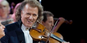 André Rieu koncert 2018. Maastrichti koncertje felvételről, online jegyvásárlás André Rieu koncert 2018. Maastrichti koncertje felvételről, online jegyvásárlás