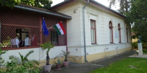 Zenés mese előadás 2019. Dobszay Meskó Ilona: Fehér ló fia Zenés mese előadás 2019. Dobszay Meskó Ilona: Fehér ló fia