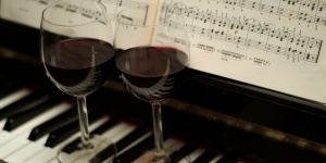 Jótékonysági koncert és borkóstoló Budapesten a Rákoshegyi Bartók Zeneház működési költségeire Jótékonysági koncert és borkóstoló Budapesten a Rákoshegyi Bartók Zeneház működési költségeire