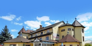 Zempléni üdülés ünnepi majális programokkal a Holdfény Hotel Étteremben Zempléni üdülés ünnepi majális programokkal a Holdfény Hotel Étteremben