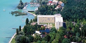 Balatoni akciós üdülés az őszi hónapokban a közvetlen vízparti Club Tihany Üdülőfaluban Balatoni akciós üdülés az őszi hónapokban a közvetlen vízparti Club Tihany Üdülőfaluban
