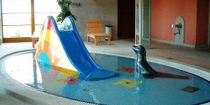 Wellness fürdőzés Eger mellett Demjénben, az Egri Korona Borház és Wellness Hotelben Wellness fürdőzés Eger mellett Demjénben, az Egri Korona Borház és Wellness Hotelben