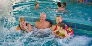 Nyugdíjas akciós üdülés Gyopárosfürdőn, a Hotel Corvus Aqua szállodában Nyugdíjas akciós üdülés Gyopárosfürdőn, a Hotel Corvus Aqua szállodában