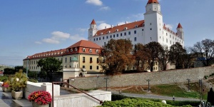 Pozsonyi vár látogatás szállással a Szigetközben, a mosonmagyaróvári Thermál Hotelben Pozsonyi vár látogatás szállással a Szigetközben, a mosonmagyaróvári Thermál Hotelben