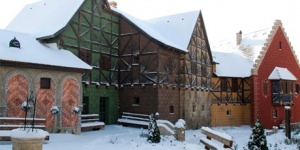 Adventi családi programok a Bikali Reneszánsz Élménybirtokon, karácsonyi díszek készítésével Adventi családi programok a Bikali Reneszánsz Élménybirtokon, karácsonyi díszek készítésével