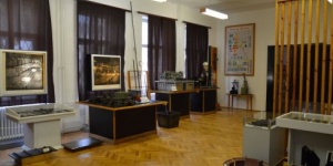 Az acélgyártás folyamata háromdimenziós múzeumi maketteken,  tematikus kiállítás Ózdon