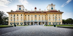 Esterházyak nyomában, fakultatív kirándulás Kismartonba a soproni Szieszta Hotelből Esterházyak nyomában, fakultatív kirándulás Kismartonba a soproni Szieszta Hotelből