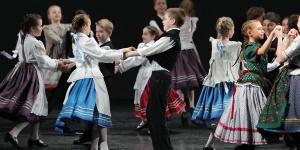 Néptánc oktatás Ózdon, a magyar néptánc alapjainak megismerése a Digitális Erőműben Néptánc oktatás Ózdon, a magyar néptánc alapjainak megismerése a Digitális Erőműben