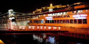 Budapesti éjszakai hajókirándulás vacsorával, vagy vacsora nélkül italokkal - JEGYVÁSÁRLÁS Budapesti éjszakai hajókirándulás vacsorával, vagy vacsora nélkül italokkal - JEGYVÁSÁRLÁS