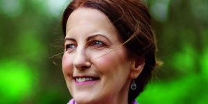 Lorna Byrne Budapesten 2017. Angyali érintés című előadása a Lurdy Házban Lorna Byrne Budapesten 2017. Angyali érintés című előadása a Lurdy Házban