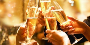 Karácsonyi céges party Tatán, évzáró rendezvények az Öreg-tó Club Hotelben Karácsonyi céges party Tatán, évzáró rendezvények az Öreg-tó Club Hotelben