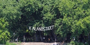 Extrém leánybúcsú programok Kalandszigetünkön, várjuk barátnőivel a Tisza-tónál Extrém leánybúcsú programok Kalandszigetünkön, várjuk barátnőivel a Tisza-tónál