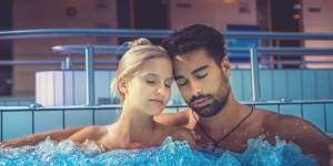 Bük Élményfürdő programok egész évben, wellness kezelések, fürdőzés és szaunaszeánszok