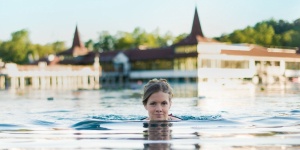 Gyógykezelések Hévízen, gyógyüdülés és fürdőkúra a BonVital Wellness felnőttbarát szállodában Gyógykezelések Hévízen, gyógyüdülés és fürdőkúra a BonVital Wellness felnőttbarát szállodában