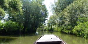 Csapatépítés a Tisza-tónál a Szabics Kikötő és Szabadidőpart szervezésében Csapatépítés a Tisza-tónál a Szabics Kikötő és Szabadidőpart szervezésében