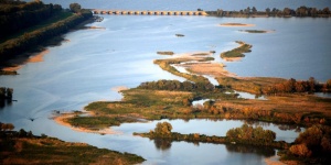 Osztálykirándulás Tiszafüredre, kirándulás a Tisza-tó természeti csodáihoz Osztálykirándulás Tiszafüredre, kirándulás a Tisza-tó természeti csodáihoz
