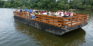 Rendezvényhajó a Tisza-tavon, hajó bérlés 60 főre kisebb rendezvényekre, esküvőkre