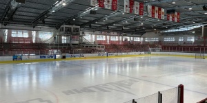 Dunaújváros korcsolya programok 2025