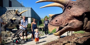 Dinoszaurusz park látogatás Budapesten, élmény- és oktatópark élethű, mozgó, hangot adó ősállatokkal