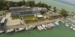 Családi üdülés a Balatonnál, korlátlan wellnessel Siófokon, a tóparti Yacht Hotelben