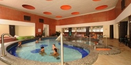4=5 éjszaka akció Egerben, korlátlan wellness részleg használattal a Hunguest Hotel Flórában 4=5 éjszaka akció Egerben, korlátlan wellness részleg használattal a Hunguest Hotel Flórában