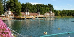 Hévízi majális, wellness és frissítő napok a gyógytó partján, a Hotel Spa Hévíz szállodában Hévízi majális, wellness és frissítő napok a gyógytó partján, a Hotel Spa Hévíz szállodában