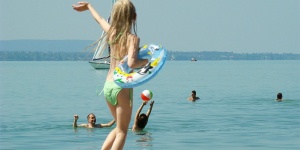 Nyárvégi akció a Balatonnál, szezonzáró ajánlat a vízparti Club Tihany szállodában Nyárvégi akció a Balatonnál, szezonzáró ajánlat a vízparti Club Tihany szállodában