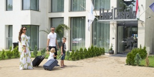 Nyaralás Siklóson gyerekprogramokkal és fürdőhasználattal a négycsillagos Castello Hotelben Nyaralás Siklóson gyerekprogramokkal és fürdőhasználattal a négycsillagos Castello Hotelben